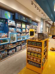 -乐高品牌旗舰店(人民广场店)