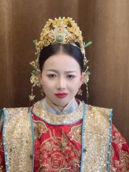 -都市丽人婚纱摄影