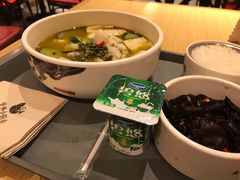 -大食代美食广场(上海中心店)