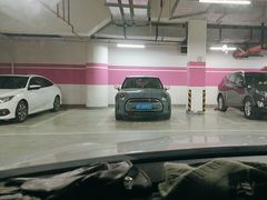 -经纬汇-停车场