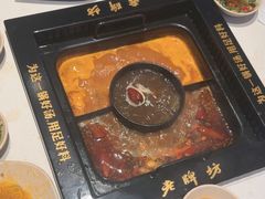 -老牌坊云南鱼豆花火锅(哈西万达店)