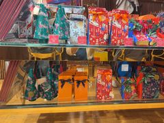 -VENCHI 闻绮(上海佛罗伦萨小镇店)