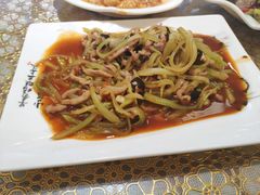 鱼香肉丝-芳芳餐厅(白沙路店)