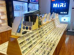 -MiRi眼镜·蔡司·星趣控·尼康控优点视觉合作店(南京东路店)