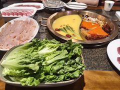 -小天鹅火锅·一线江景洪鼎旗舰店(洪崖洞店)