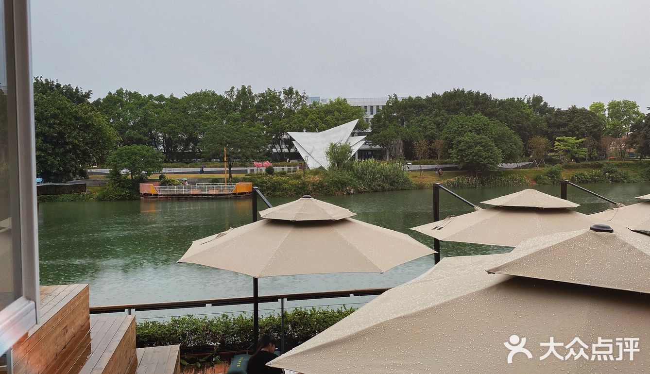 下雨天欣赏了不一样的风景—东莞-落日咖啡