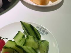 -洪氏嗨捞·广东猪肚鸡·椰子鸡火锅(西咸万象城店)