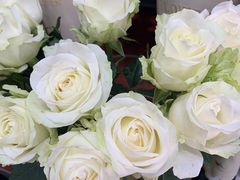 -何兮花店·气球派对鲜花店(马桥银春路万科城店)