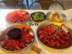 -巴厘龙虾·榜首油焖大虾(音乐学院·沿江酒馆店)