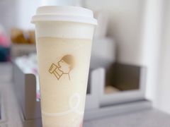 芝芝桃桃-喜茶(迪士尼小镇·平行宇宙店)