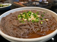 -帅巴人舅母子腊蹄民俗村