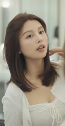 -东方美妍小鹏造型