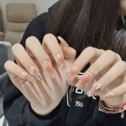 -艾珂·美甲美睫
