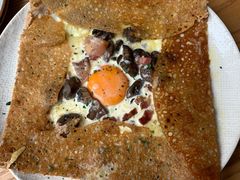 鸡蛋蘑菇熏肉荞麦可丽饼-RAC BAR(安福路店)