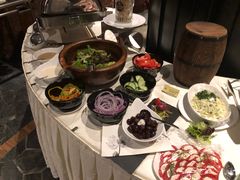 -上海滴水湖皇冠假日酒店