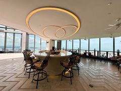 -珠海瑞吉酒店游泳池