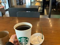 -星巴克(青岛火车北站候车大厅店)