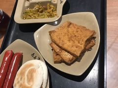 -亮亮面馆(经六路店)