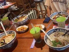 -鑫花溪牛肉米粉(东环大润发店)