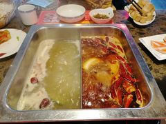 -月满大江经典火锅(任城路店)
