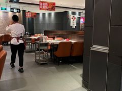 -海底捞火锅(杭州庆春路夜宵主题店)