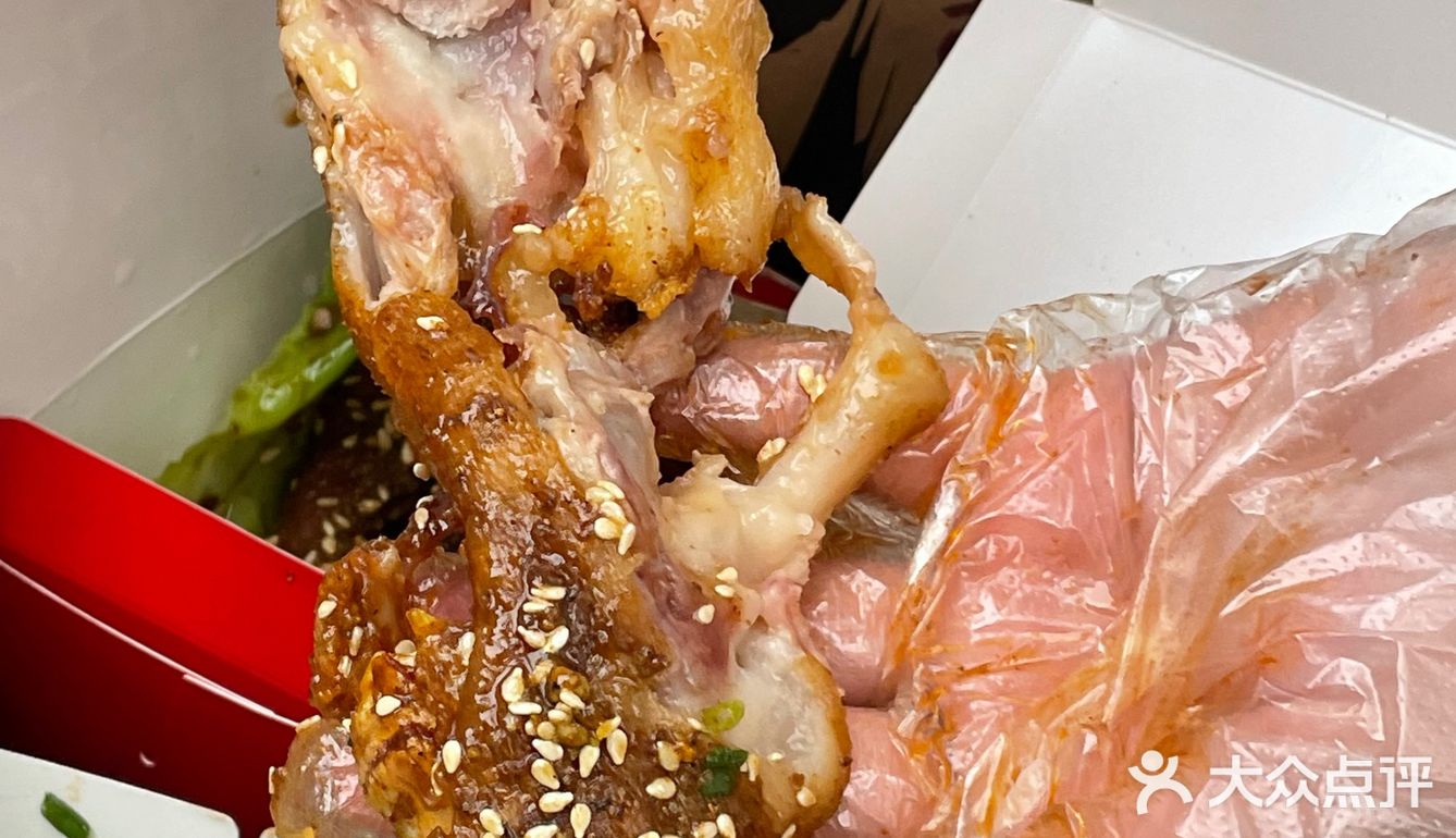 三十多的餐里还有凤爪藕盒真不戳 一整个沦陷…