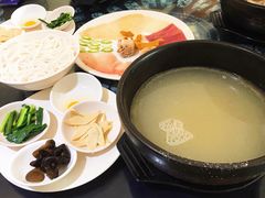 清汤-桥香园云南过桥米线(金马碧鸡店)