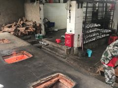 -满記土窑烧鷄波浪山莊