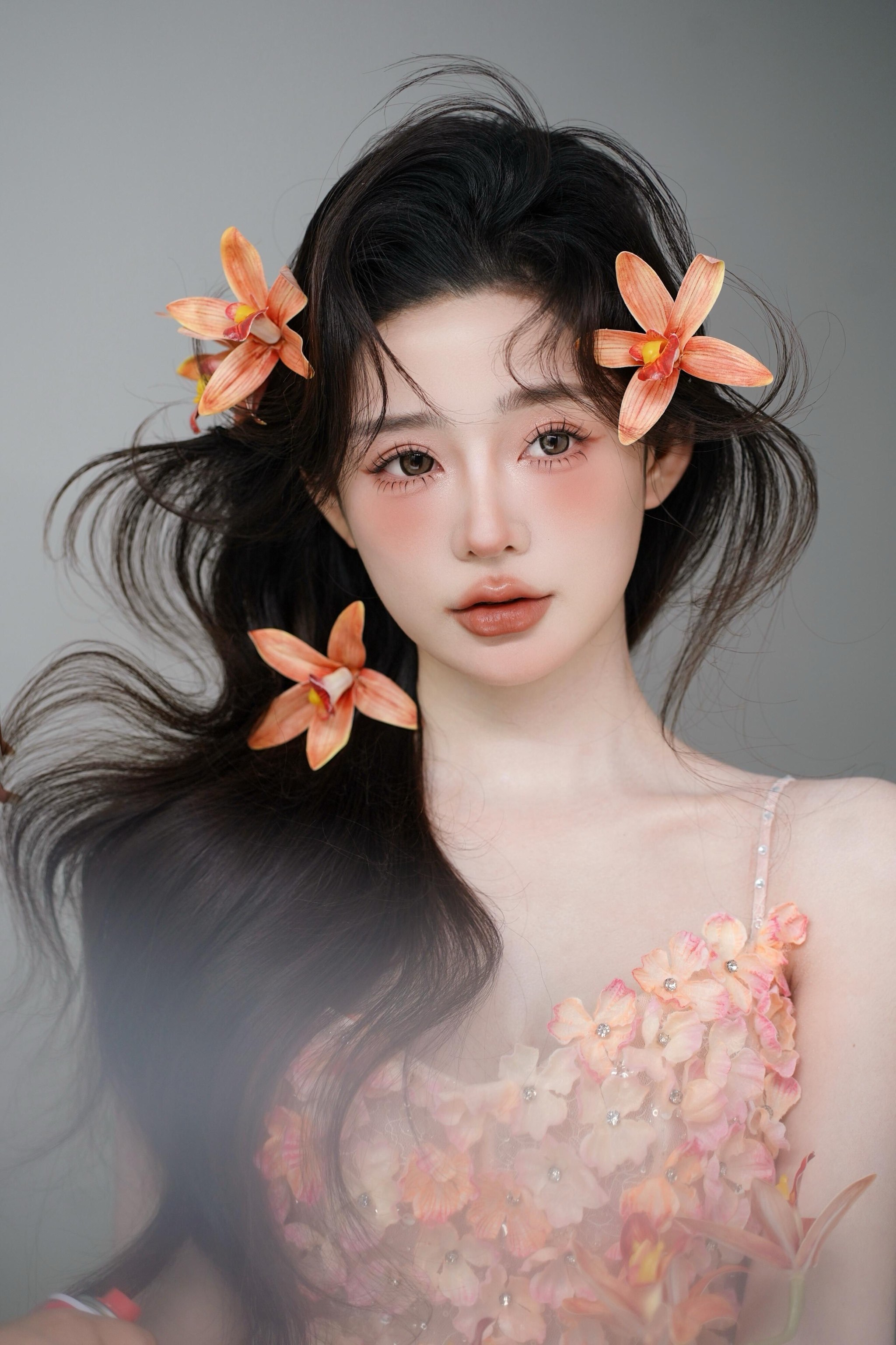 🌸花漾森系妆容🌸长发配灵动橙花,清