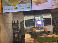 -麦当劳(虹梅路地铁站店)