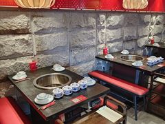 -醉董牛川派鲜肉自选火锅(烟台店)