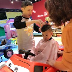 -Mini Me儿童美发王国(友好时尚购物城店)