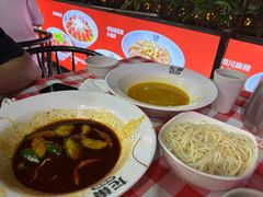 -龙巢盱眙龙虾·鸡煲·烧烤宵夜(坪洲店)