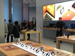-Apple零售店(华贸购物中心店)