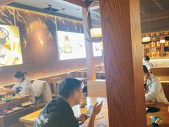 -呷哺呷哺(凯旋广场店)