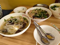 -文山荷鲜居(翠湖店)