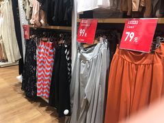 -优衣库(上海虹口龙之梦店)