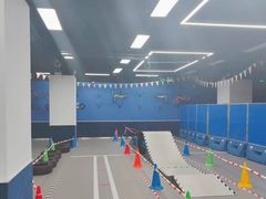 -八爪矩阵极限运动馆·儿童平衡车·感统训练(南海子公园校区)
