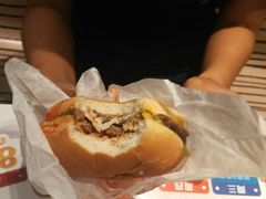 双层吉士汉堡包-麦当劳(欢乐谷店)
