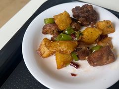 -浙江元通滨奥汽车有限公司(奥迪4S店)