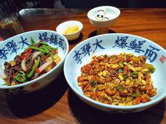 -李犟大爆鳝面·手工蟹黄包(湖滨西湖店)