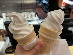 圆筒冰淇淋-麦当劳(新王府井店)