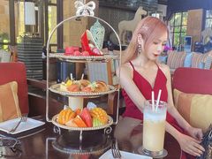 -三亚湾海居铂尔曼度假酒店