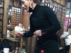 -果松木炭酸菜铜火锅·外婆参鸡汤