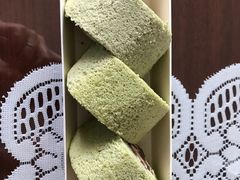 -红宝石·鲜奶小方·海派西点房(南丹店)