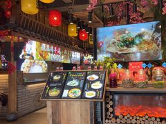 -头上红煨盐鸡·非遗院子餐厅