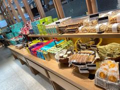 零售区-工匠面包(壹方店)