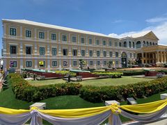 -皇家田广场(อนุสาวรีย์ทหารอาสา)