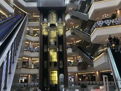 -红星美凯龙国际家居博览中心至尊mall停车场