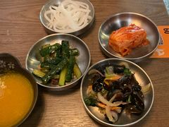 -香猪坊韩国烤肉专属门店(魏公村店)